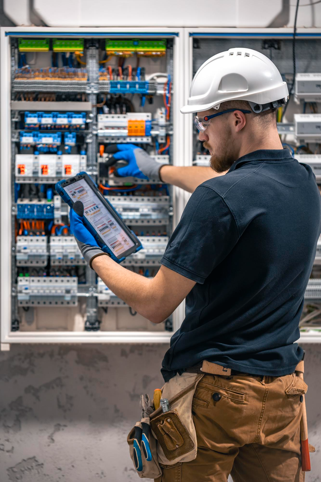 Electromechanical Equipment Installation and Maintenance